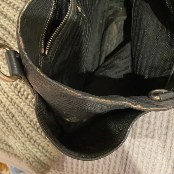 COPY - PRADA PURSE PREVIOUSLY OWNED AND LOVED TO DEATH!! $300 only!!!!! - Picture 9 of 9